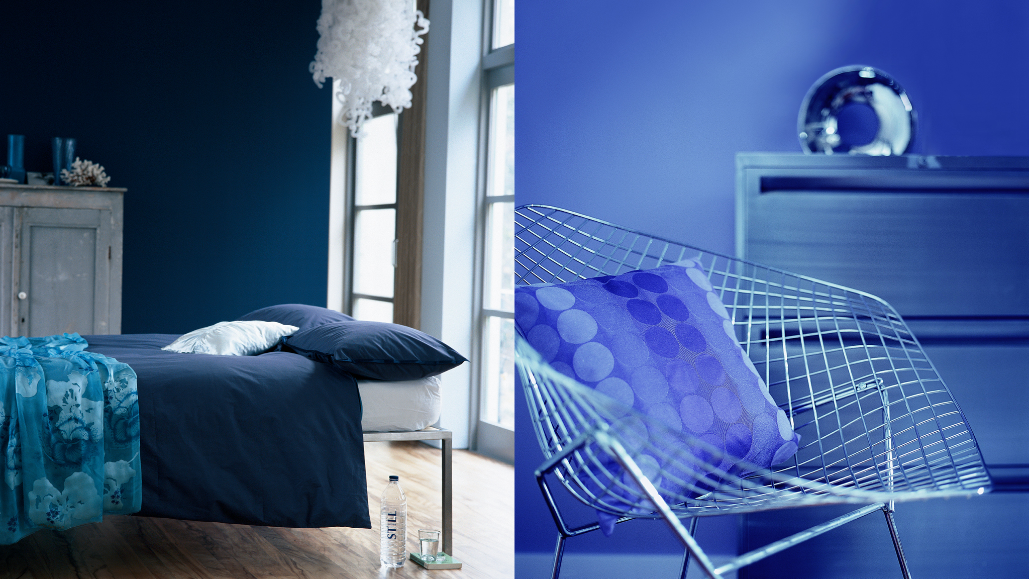 A luxurious blue bedroom Вдохновитесь вечерним небом и покрасьте стены в самый темный синий. Получится загадочный и таинственный интерьер спальни, но в то же время притягательный и уютный.