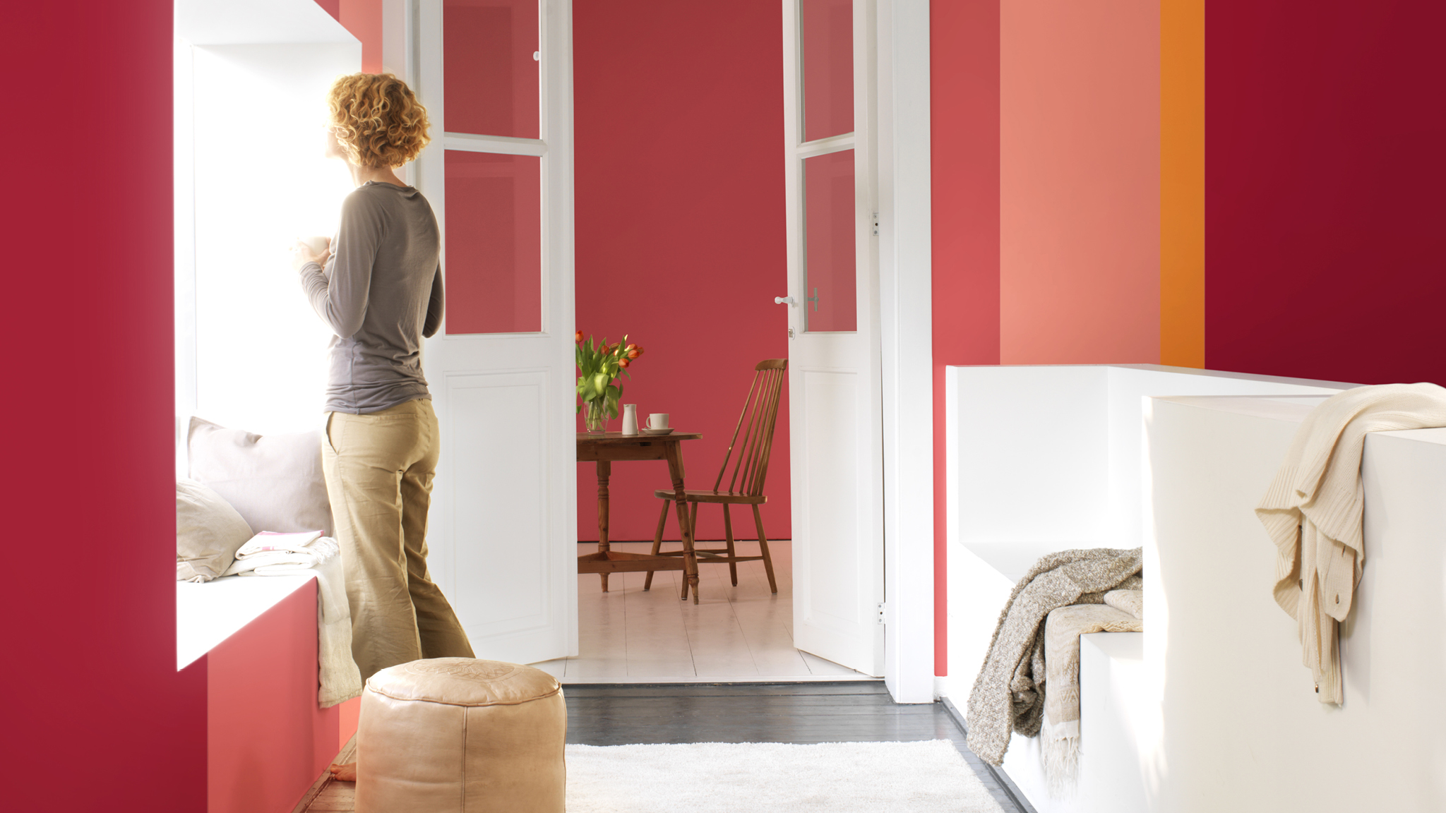 Make a decorating ‘to-do’ list Внимательно осмотрите дизайн ванной комнаты и составьте список работ — но только тех, которые можно сделать быстро и недорого.