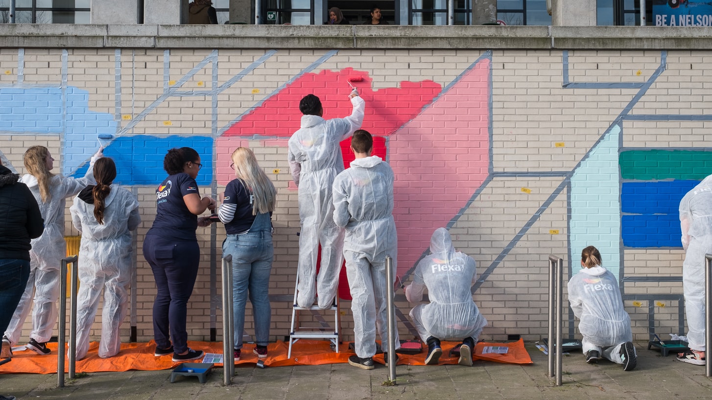 Sadolin-(Садолин) -Lets-Colour-(Будем-красить!)-Стены-которые-объединяют-Роттердам-Сохраним-мир -Запуск-Латвия-03 Sadolin-(Садолин) -Lets-Colour-(Будем-красить!)-Стены-которые-объединяют-Роттердам-Сохраним-мир -Запуск-Латвия-03