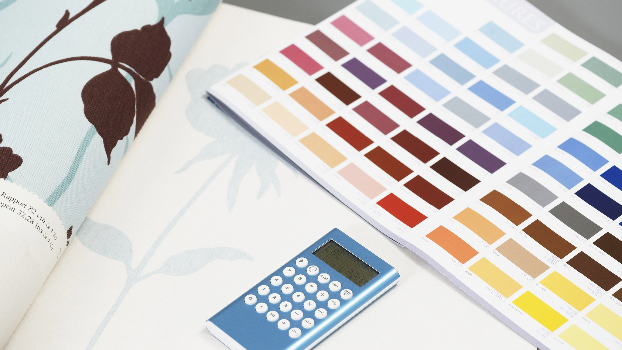 Work out how much paint you’ll need Узнать, сколько вам нужно краски, проще простого при помощи калькулятора Sadolin.